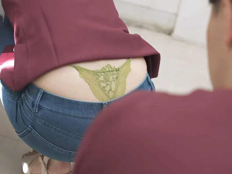 Nện đồng nghiệp nữ mông to đã có chồng